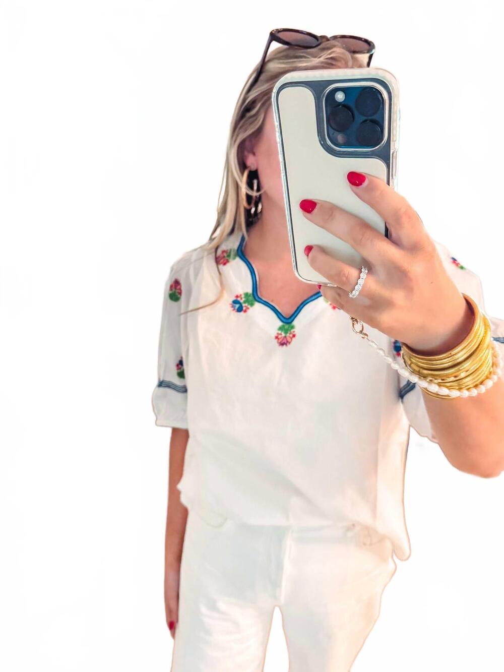 NEW THML women's laurel bloom top in white